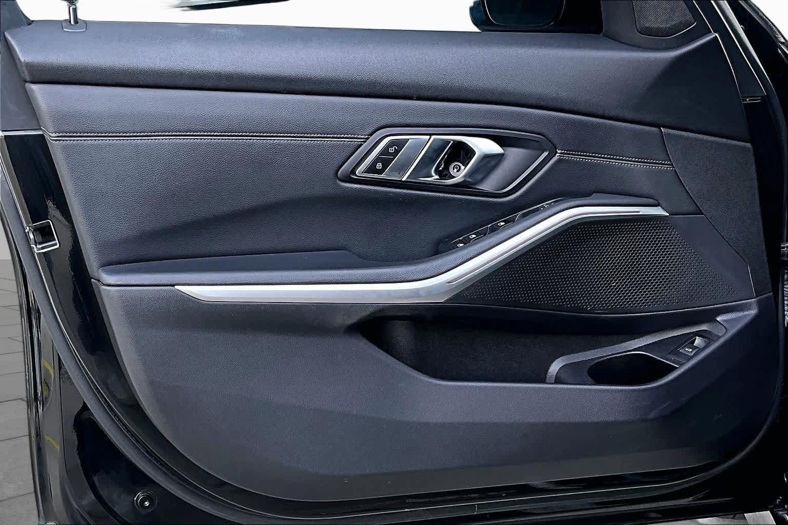 Used 2019 BMW 330i Sedan RWD image 19