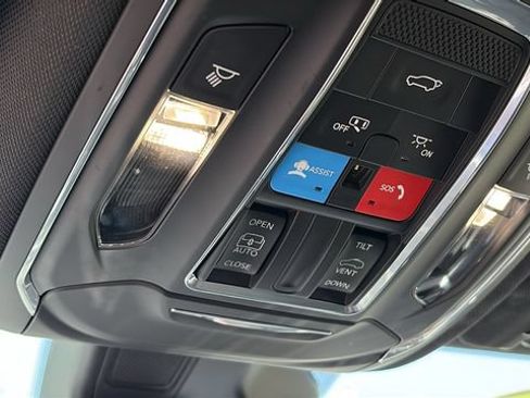 Used 2023 Jeep Grand Cherokee L Laredo AWD/4WD image 21