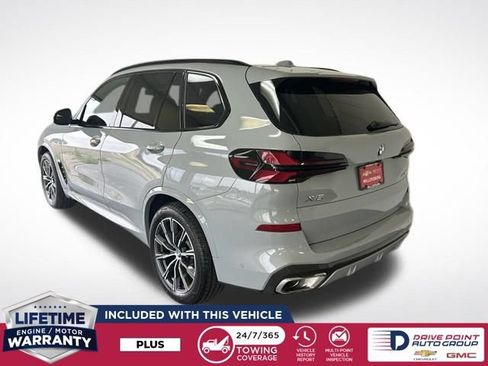 Used 2026 BMW X5 xDrive40i w/ M Sport Package AWD/4WD image 6