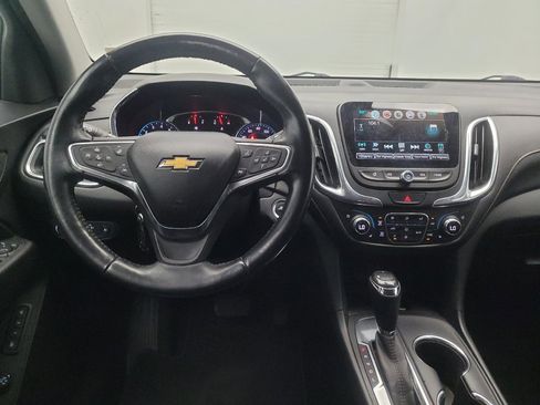 Used 2018 Chevrolet Equinox Premier FWD image 22