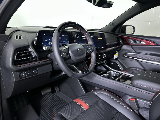 New 2027 Chevrolet Traverse RS w/ LPO, Floor Liner Package FWD image 11