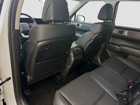Used 2025 Hyundai Santa Fe SEL AWD/4WD image 28