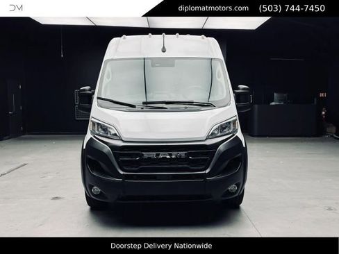 Used 2025 RAM ProMaster 2500 w/ Safety Group FWD image 10
