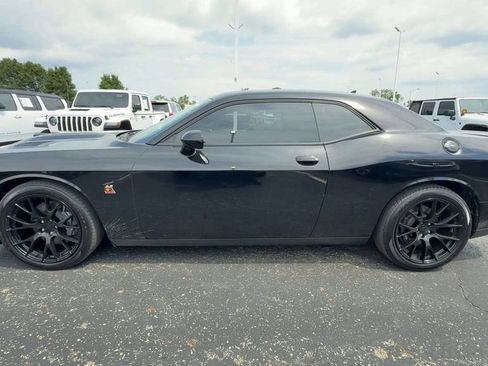 Used 2023 Dodge Challenger R/T Scat Pack RWD image 5
