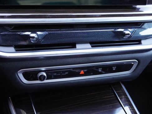 Used 2026 BMW X5 sDrive40i image 29