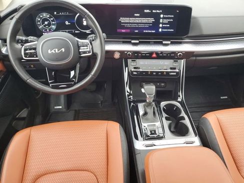 Used 2024 Kia Carnival SX Prestige FWD image 10