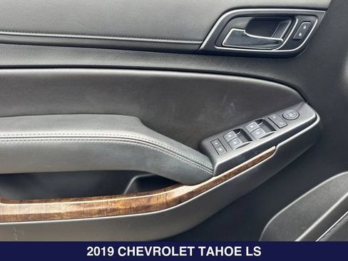 Used 2019 Chevrolet Tahoe LS RWD image 12