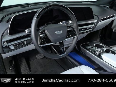 Certified 2024 Cadillac Lyriq Sport image 4