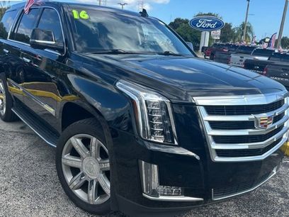 Used 2016 Cadillac Escalade Luxury