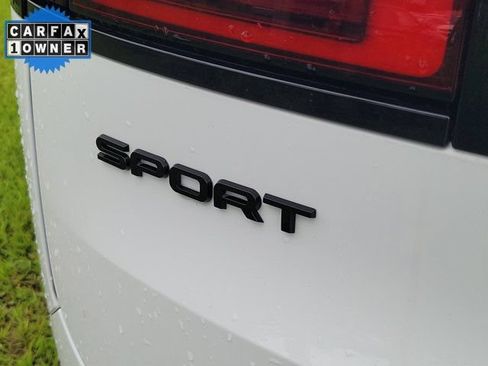 Used 2025 Land Rover Range Rover Sport SE AWD/4WD image 10