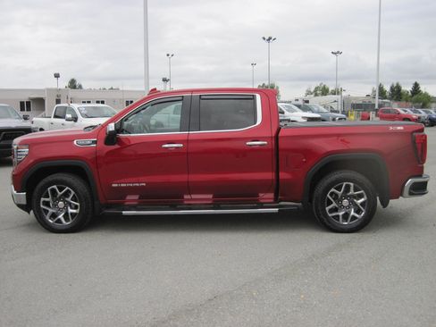 Used 2023 GMC Sierra 1500 SLT w/ SLT Premium Package image 5