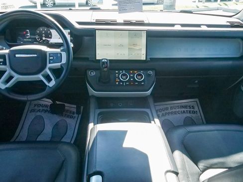 Used 2023 Land Rover Defender 130 S image 11
