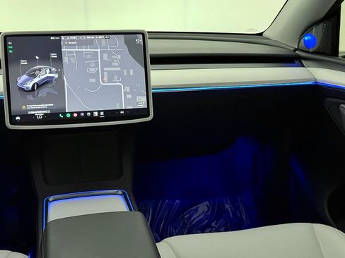 Used 2023 Tesla Model Y Long Range AWD/4WD image 27