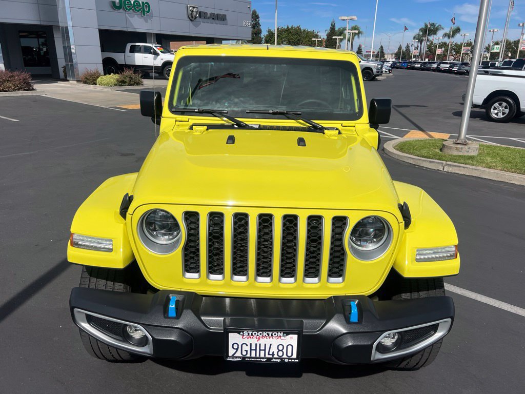 Used 2023 Jeep Wrangler Unlimited Sahara AWD/4WD image 9