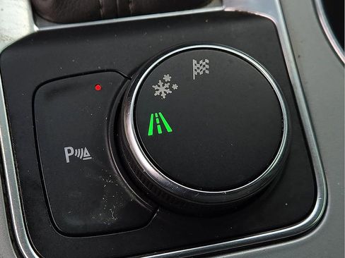 Used 2020 Chevrolet Blazer LT FWD image 14