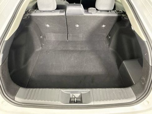 Certified 2025 Toyota Prius LE FWD image 25