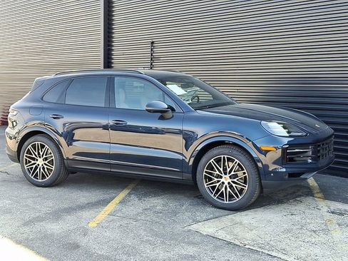 New 2026 Porsche Cayenne AWD/4WD image 9