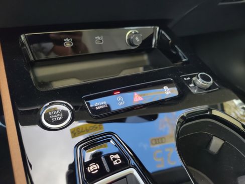 Certified 2025 Audi A5 2.0T Premium w/ Convenience Package image 27