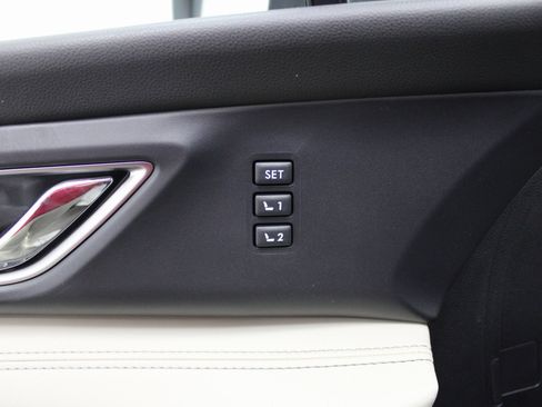 Used 2020 Subaru Ascent Limited AWD/4WD image 13