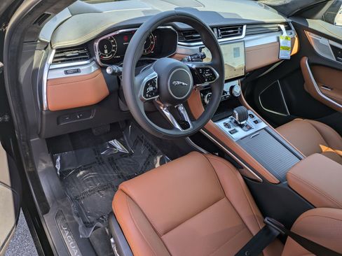 New 2026 Jaguar F-PACE R-Dynamic S image 9