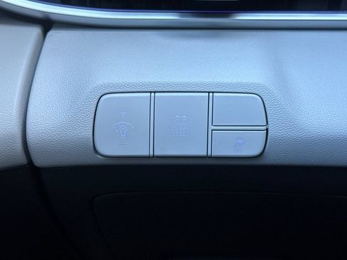 New 2026 Hyundai Elantra Limited FWD image 29