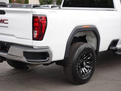 Used 2022 GMC Sierra 2500 Pro w/ Convenience Package AWD/4WD image 11
