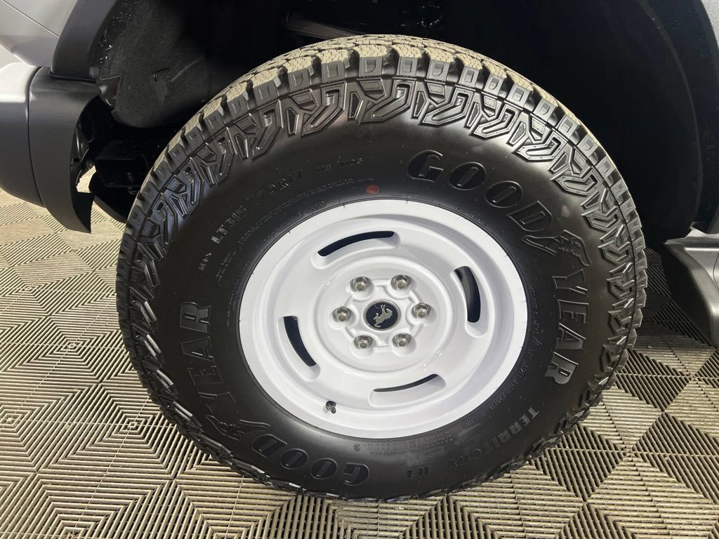 New 2026 Ford Bronco Heritage Edition AWD/4WD image 8