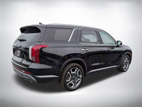 Used 2024 Hyundai Palisade SEL w/ Premium Package FWD image 4
