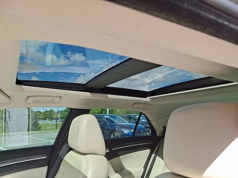 Used 2016 Chrysler 300 Limited image 15