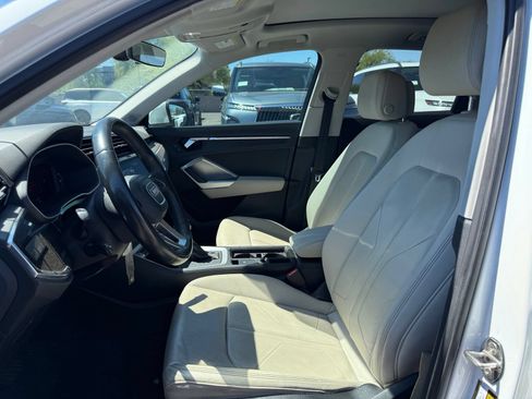 Used 2019 Audi Q3 2.0T Premium AWD/4WD image 11