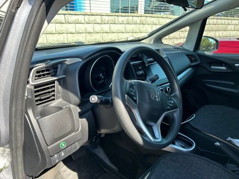 Used 2019 Honda Fit EX image 7