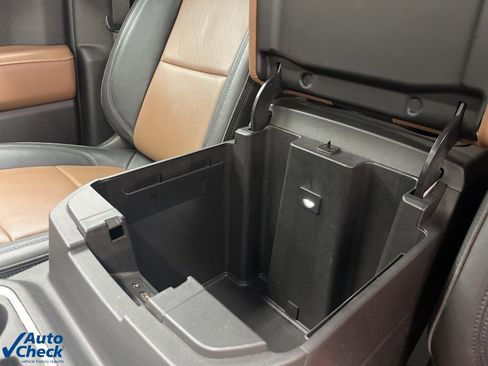 Used 2022 Chevrolet Silverado 1500 High Country w/ Technology Package image 26