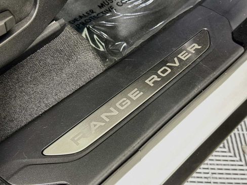 Used 2026 Land Rover Range Rover Velar Dynamic SE AWD/4WD image 30