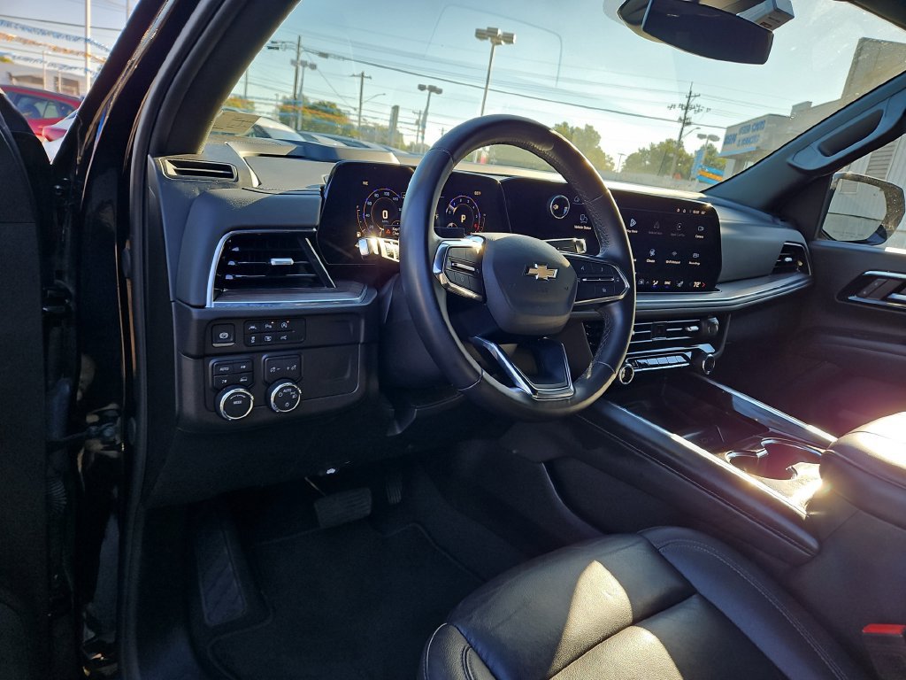 Used 2025 Chevrolet Tahoe LT AWD/4WD image 20