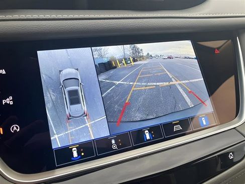 Used 2023 Cadillac XT5 Premium Luxury w/ Technology Package image 18