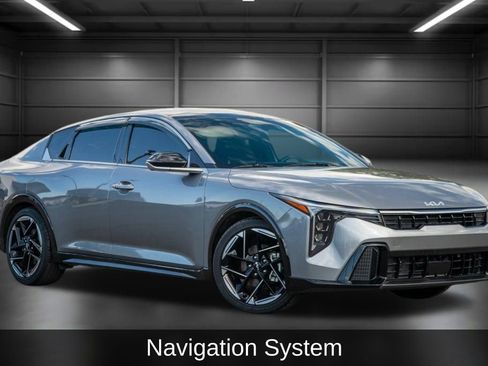 Used 2025 Kia K4 GT-Line w/ GT-Line Sunroof Package image 3