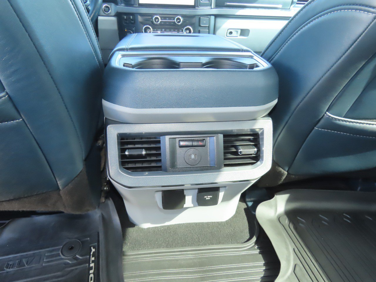 Used 2024 Ford F350 Limited w/ FX4 Off-Road Package AWD/4WD image 22