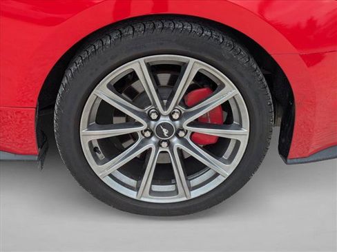 Used 2017 Ford Mustang GT Premium RWD image 9