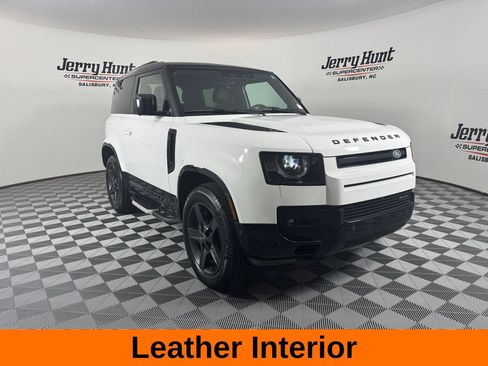 Used 2023 Land Rover Defender 90 X-Dynamic SE image 5