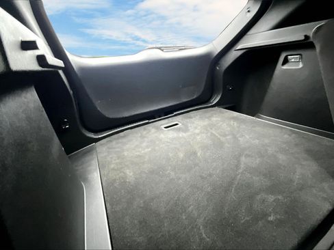 Used 2024 Chevrolet Trax RS w/ Driver Confidence Package image 17