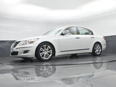 Used 2011 Hyundai Genesis 4.6 image 54