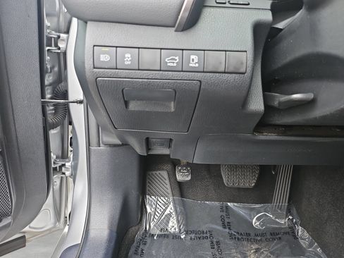 Used 2024 Toyota Camry LE FWD image 25