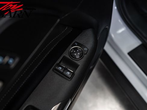 Used 2016 Ford Mustang Shelby GT350 w/ Track Package image 19