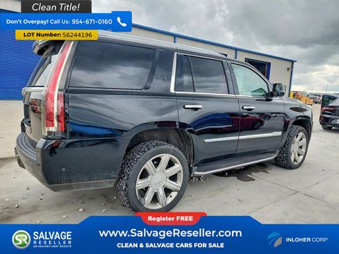 Used 2017 Cadillac Escalade Luxury AWD/4WD image 4