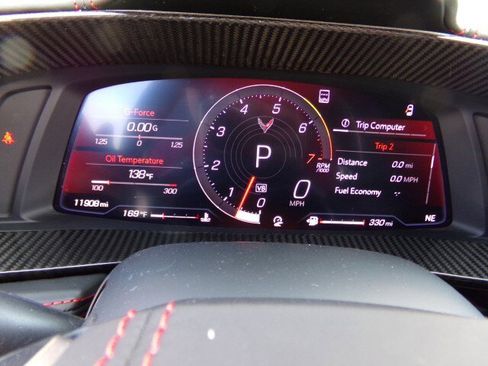 Used 2021 Chevrolet Corvette 3LT Z51 Coupe w/ Z51 Performance Package image 27