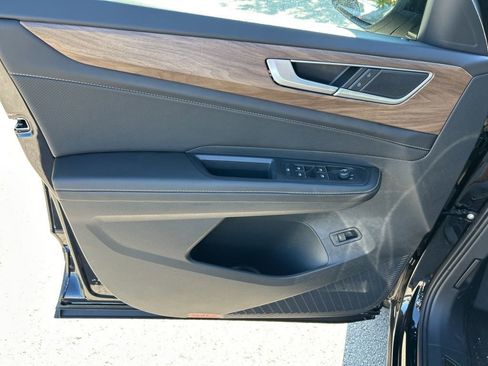 New 2026 Volkswagen Atlas SE image 17