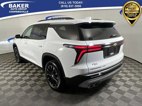 Certified 2025 Chevrolet Traverse LT w/ Sun and Wheel Package image 7