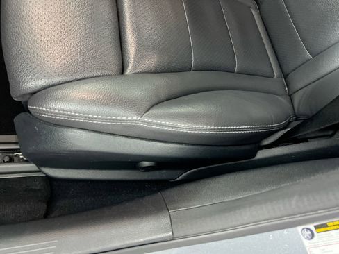 Used 2019 Mercedes-Benz C 300 Sedan image 13