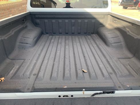 Used 2021 Nissan Frontier S image 17