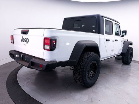 Used 2025 Jeep Gladiator Sport AWD/4WD image 24